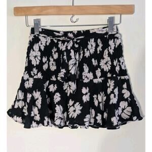 Urban Romantics Women's Floral Mini Skirt Sz S Boho Coastal Black‎ Beige